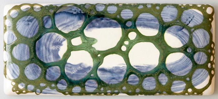 Green Net - Glazed Ceramics - 2025 - 33 x 75 x 6 cm
