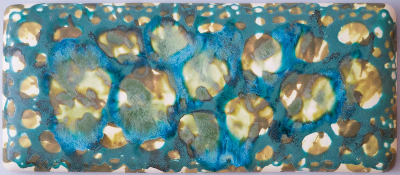 Cloak - Glazed Ceramics - 2009 - 75 x 33 x 6 cm